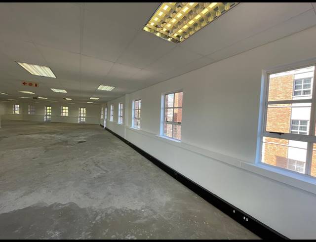370M² OFFICE TO LET IN FOURWAYS